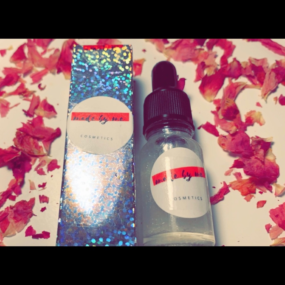 Body Shimmer Oil. Get sun-kissed this summer!